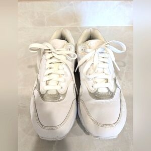 Nike Air Max 1 Summit White 2019 Women’s Casual Shoes Size 7.5 Nice! 319986-119